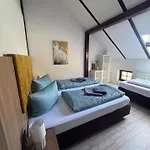 Hinterhaus Im Elbhang In Zw, Loschwitz Und Pillnitz - Saechsische Schweiz