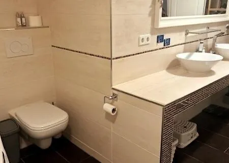 Hinterhaus Im Elbhang In Zw, Loschwitz Und Pillnitz - Saechsische Schweiz * Dresden