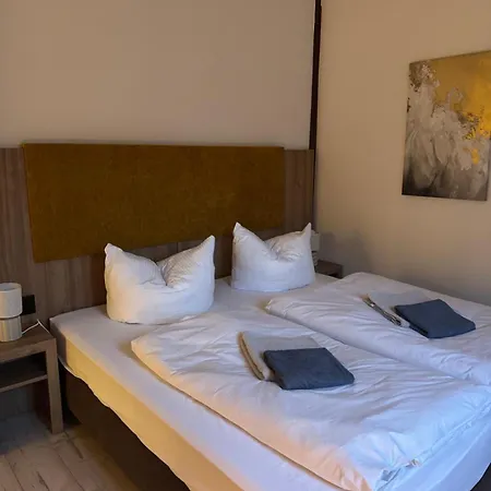 Hinterhaus Im Elbhang In Zw, Loschwitz Und Pillnitz - Saechsische Schweiz Apartment *