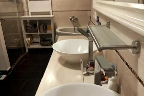 Apartment Hinterhaus Im Elbhang In Zw, Loschwitz Und Pillnitz - Saechsische Schweiz