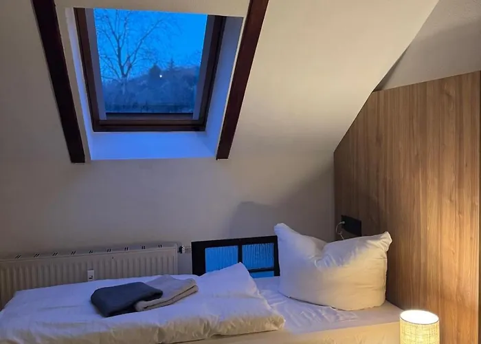 Apartment Hinterhaus Im Elbhang In Zw, Loschwitz Und Pillnitz - Saechsische Schweiz