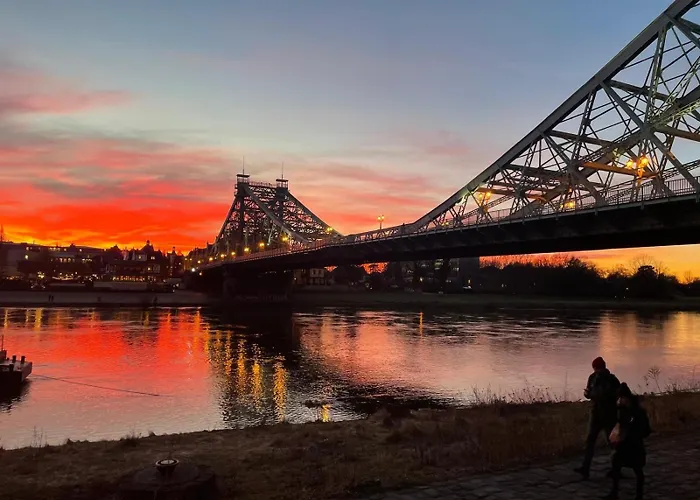 Apartment Hinterhaus Im Elbhang In Zw, Loschwitz Und Pillnitz - Saechsische Schweiz Dresden