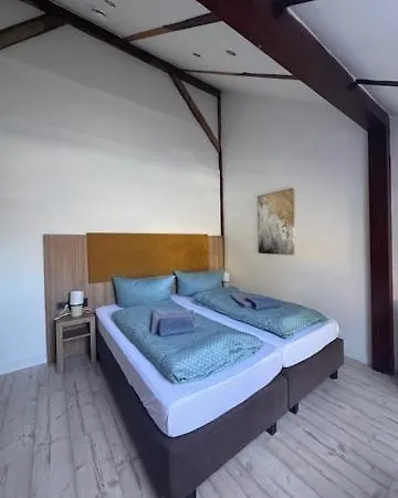 Hinterhaus Im Elbhang In Zw, Loschwitz Und Pillnitz - Saechsische Schweiz Apartamento *